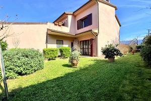 VILLA A SCHIERA A FIGLINE E INCISA VALDARNO