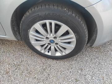 GOMME AUTO 
