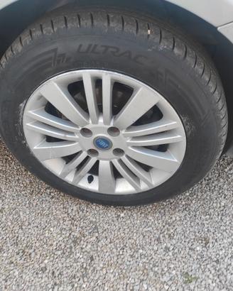 GOMME AUTO 