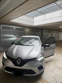 Clio V