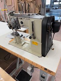 Macchina da cucire professionale Durkopp. Adler