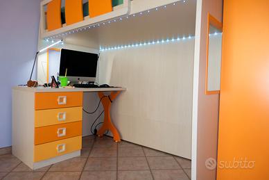 Scrivania GIESSEGI con 4 cassetti 120x75x58