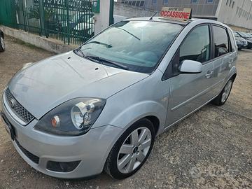 Ford Fiesta 1.4 TDCi 5p