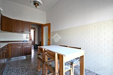 3 LOCALI A CAGLIARI