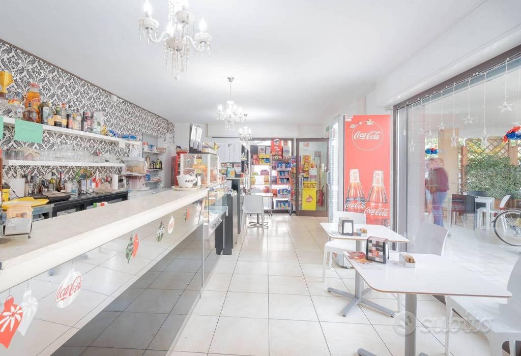 Attività / Licenza di 53 m² con 1 locale a Varedo - Vista 5