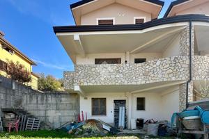 BIFAMILIARE A SAN PIETRO IN GUARANO