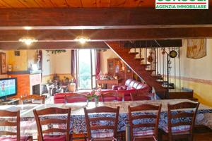 Rustico finemente ristrutturato a Sant'Alfio