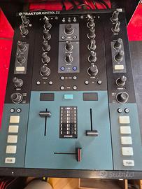 Traktor Z2 mixer digitale