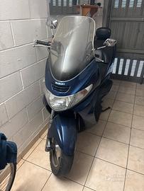 Suzuki Burgman 250