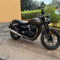 Triumph street twin 900