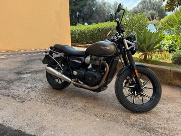 Triumph street twin 900