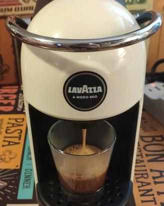 Lavazza A Modo Mio Jolie ricondizionata