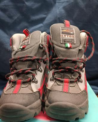 scarponcini da montagna 