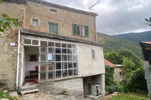 CASA INDIPENDENTE A VALBREVENNA