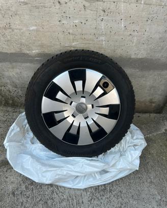 Treno cerchi e gomme invernali Hankook 205/55 R16