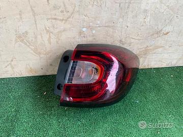Stop destro renault captur a led