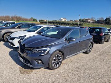 Clio 5ª serie incidentata