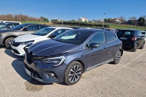 Clio 5ª serie incidentata