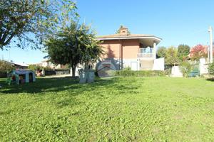 VILLA SINGOLA A CERESOLE ALBA