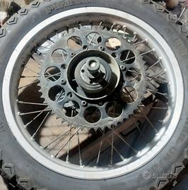 Ruote complete honda 250 del 82/83
