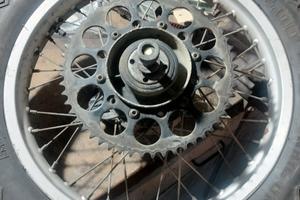 Ruote complete honda 250 del 82/83