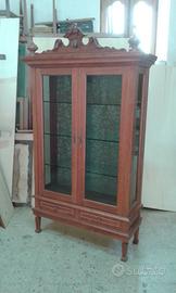 vetrina in legno 