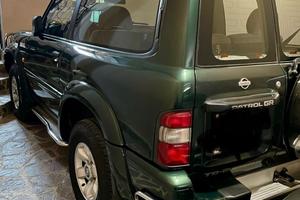 NISSAN PATROL GR Y61 DA VETRINA