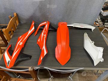 Plastiche ktm