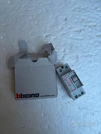 Salvavita BTicino D723A/25