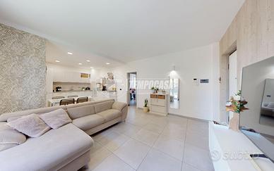 QUADRILOCALE AUTONOMO CON DOPPI SERVIZI!