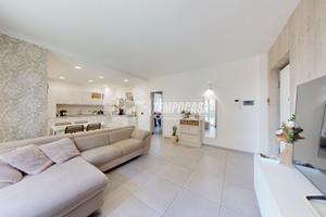 QUADRILOCALE AUTONOMO CON DOPPI SERVIZI!