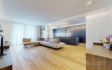 Appartamento di Pregio con Vista Mare e Finiture M