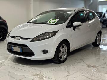Ford Fiesta 1.2 neopatentati REGENERED CAR
