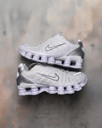 Nike shox taglie 42,5  bianche