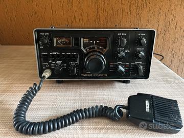 Yaesu FT-221R VHF All-Mode Vintage – Perfetto