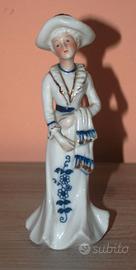 STATUINA IN PORCELLANA GIAPPONESE "MISAKI"