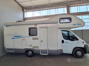 Rimor Katamarano mansardato Ford 2.2 5 posti