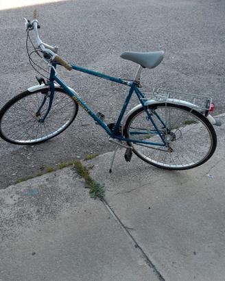 Bianchi "spillo action" . Bici da città da uomo