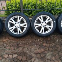 Cerchi e pneumatici invernali Nokian 205/55R16