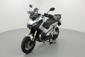 Honda X-ADV 750 - 40.000 km - Accessori inclusi -