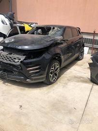 range rover evoque incidentato 2023