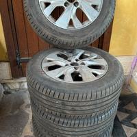 Pneumatici Bridgeston Turanza 6  205/60/16 92V