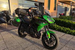 KAWASAKI Versys 650 TUTTO INCLUSO ANCHE PASSAGGI
