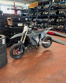 stark varg ex 2025 60cv