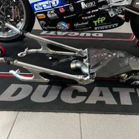 Telaietto posteriore SBK F23-F25 e finale scarico