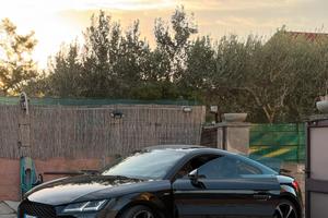 Audi TT 2.0 TFSI S line S tronic