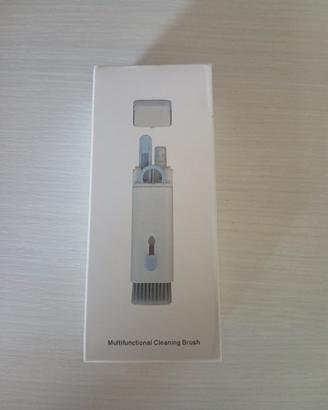 kit 7 in 1  per pulire acesori e tecnologia 