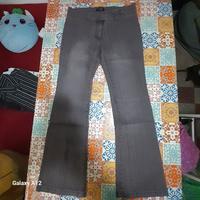 Jeans da donna elasticizzato a zampa  TG 46