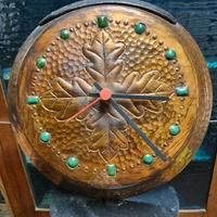 Orologio fatto con padella in Rame