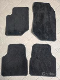 Peugeot 2008 set tappetini originali  nuovi